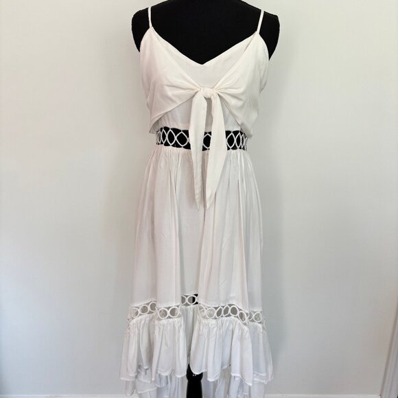 White Dress - Picture 1 of 3